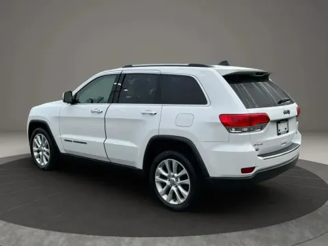 More photos of 2017 Jeep Grand Cherokee Limited Sport Utility 4D at DNX Motors Altavista, VA