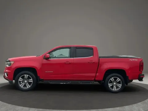 Photos of 2015 Chevrolet Colorado Crew Cab LT Pickup 4D 5 ft for sale in Altavista, VA at DNX Motors Altavista