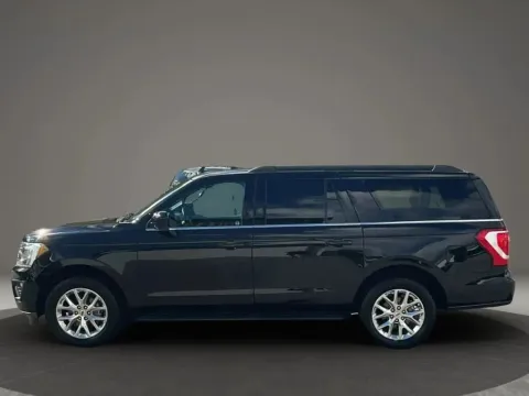 Photos of 2020 Ford Expedition MAX XLT Sport Utility 4D for sale in Altavista, VA at DNX Motors Altavista