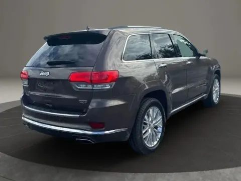 More photos of 2018 Jeep Grand Cherokee Summit Sport Utility 4D at DNX Motors Altavista, VA