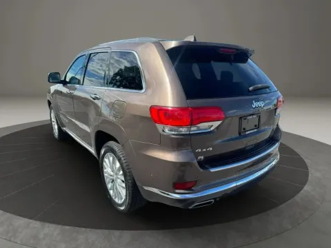 More photos of 2018 Jeep Grand Cherokee Summit Sport Utility 4D at DNX Motors Altavista, VA