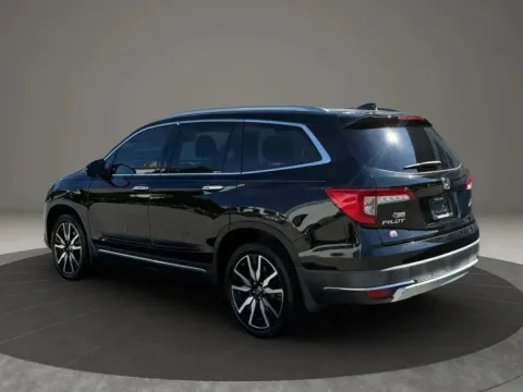 Another view of 2019 Honda Pilot Elite Sport Utility 4D for sale in Altavista, VA at DNX Motors Altavista