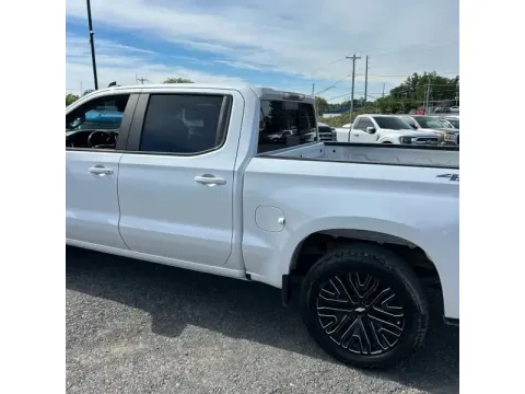 More photos of 2019 Chevrolet Silverado 1500 Crew Cab LT Pickup 4D 5 3/4 ft at DNX Motors Altavista, VA