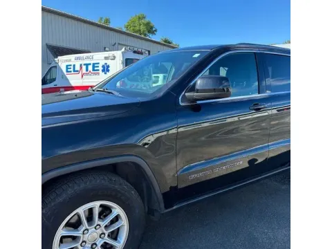 Photos of 2018 Jeep Grand Cherokee Laredo Sport Utility 4D for sale in Altavista, VA at DNX Motors Altavista