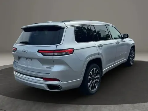 More photos of 2021 Jeep Grand Cherokee L Overland Sport Utility 4D at DNX Motors Altavista, VA