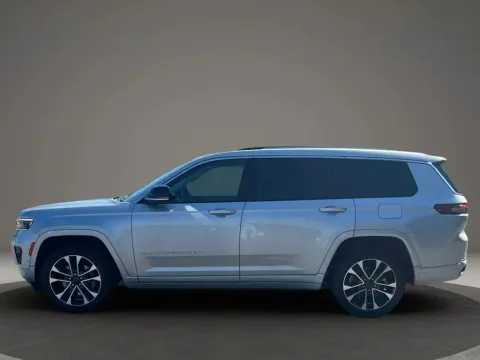 Another view of 2021 Jeep Grand Cherokee L Overland Sport Utility 4D for sale in Altavista, VA at DNX Motors Altavista