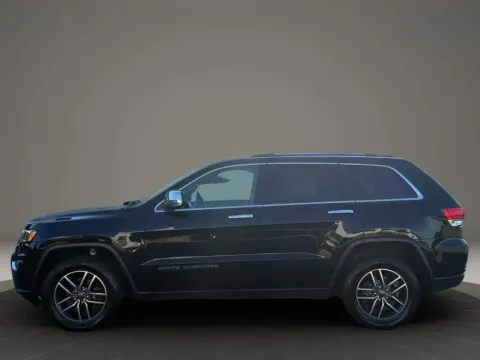Photos of 2020 Jeep Grand Cherokee Limited Sport Utility 4D for sale in Altavista, VA at DNX Motors Altavista
