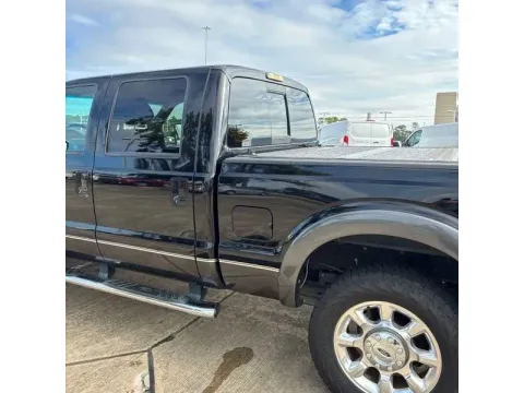 More photos of 2016 Ford F250 Super Duty Crew Cab Lariat Pickup 4D 6 3/4 ft at DNX Motors Altavista, VA