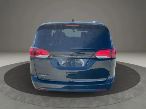 Another view of 2018 Chrysler Pacifica Touring L Minivan 4D for sale in Altavista, VA at DNX Motors Altavista