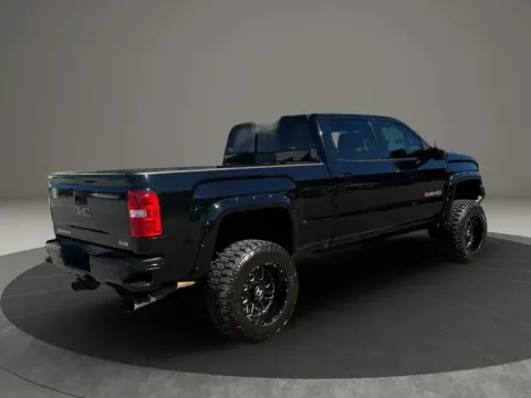 More photos of 2018 GMC Sierra 2500 HD Crew Cab SLT Pickup 4D 6 1/2 ft at DNX Motors Altavista, VA
