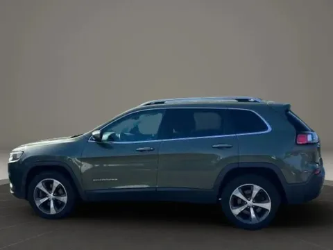 Photos of 2019 Jeep Cherokee Limited Sport Utility 4D for sale in Altavista, VA at DNX Motors Altavista