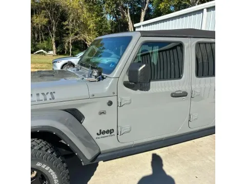 Photos of 2022 Jeep Gladiator Willys Sport Pickup 4D 5 ft for sale in Altavista, VA at DNX Motors Altavista
