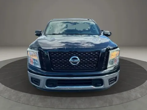 More photos of 2019 Nissan Titan Crew Cab SV Pickup 4D 5 1/2 ft at DNX Motors Altavista, VA