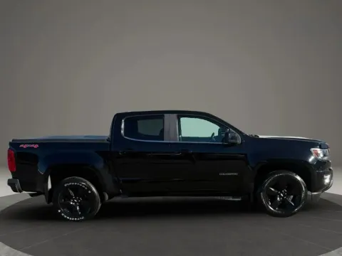 More photos of 2016 Chevrolet Colorado Crew Cab LT Pickup 4D 5 ft at DNX Motors Altavista, VA