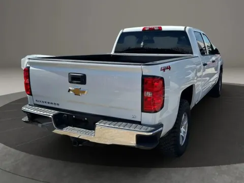 More photos of 2018 Chevrolet Silverado 1500 Crew Cab LT Pickup 4D 6 1/2 ft at DNX Motors Altavista, VA