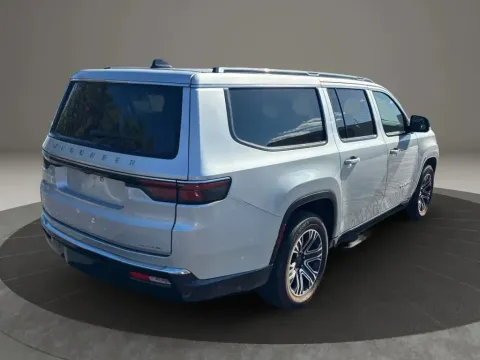More photos of 2024 Jeep Wagoneer L Series II Sport Utility 4D at DNX Motors Altavista, VA