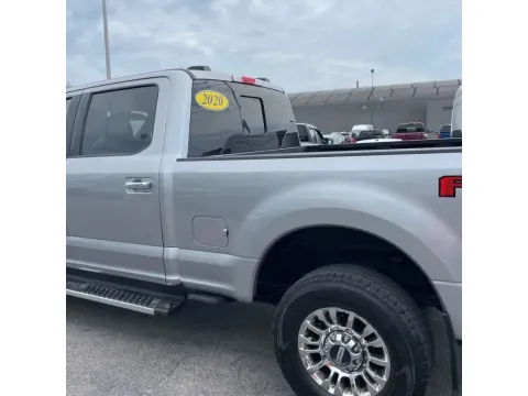 More photos of 2020 Ford F250 Super Duty Crew Cab XLT Pickup 4D 6 3/4 ft at DNX Motors Altavista, VA