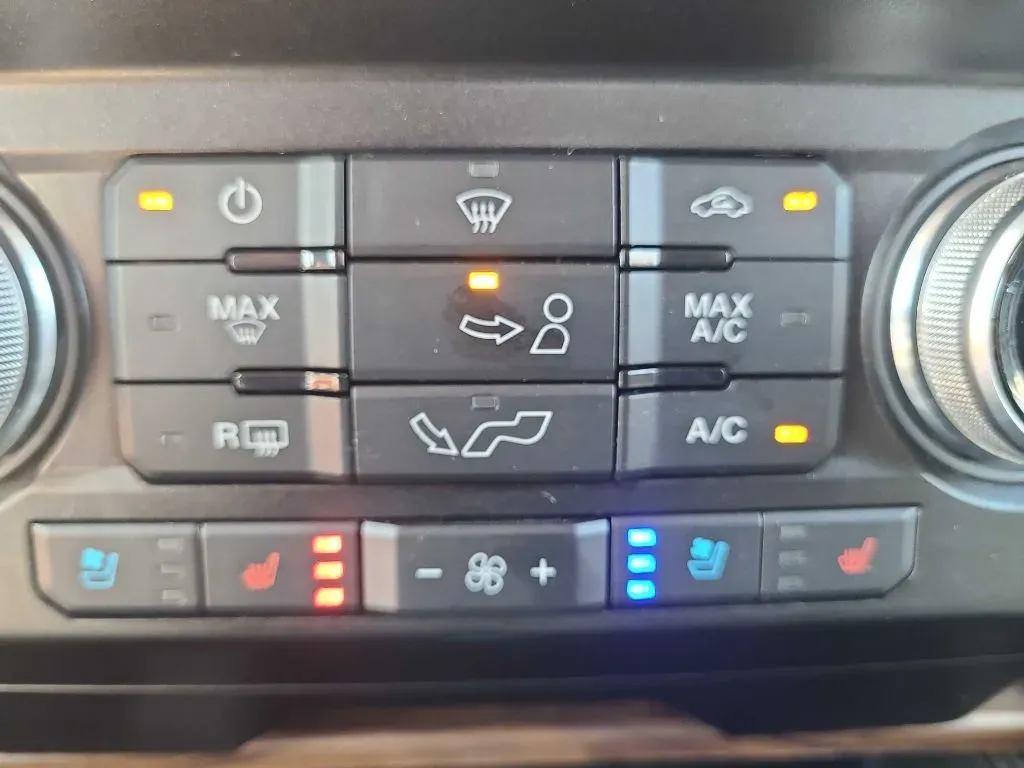 2020 Ford F-150 Lariat - Photo 28