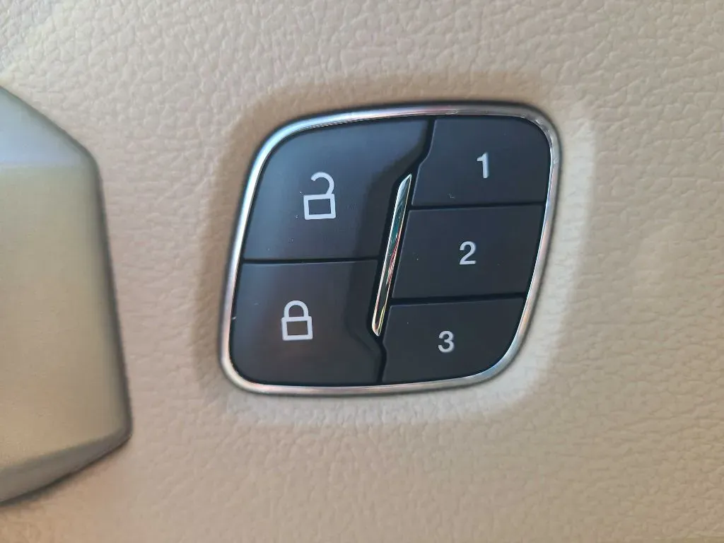 2020 Ford F-150 Lariat - Photo 32