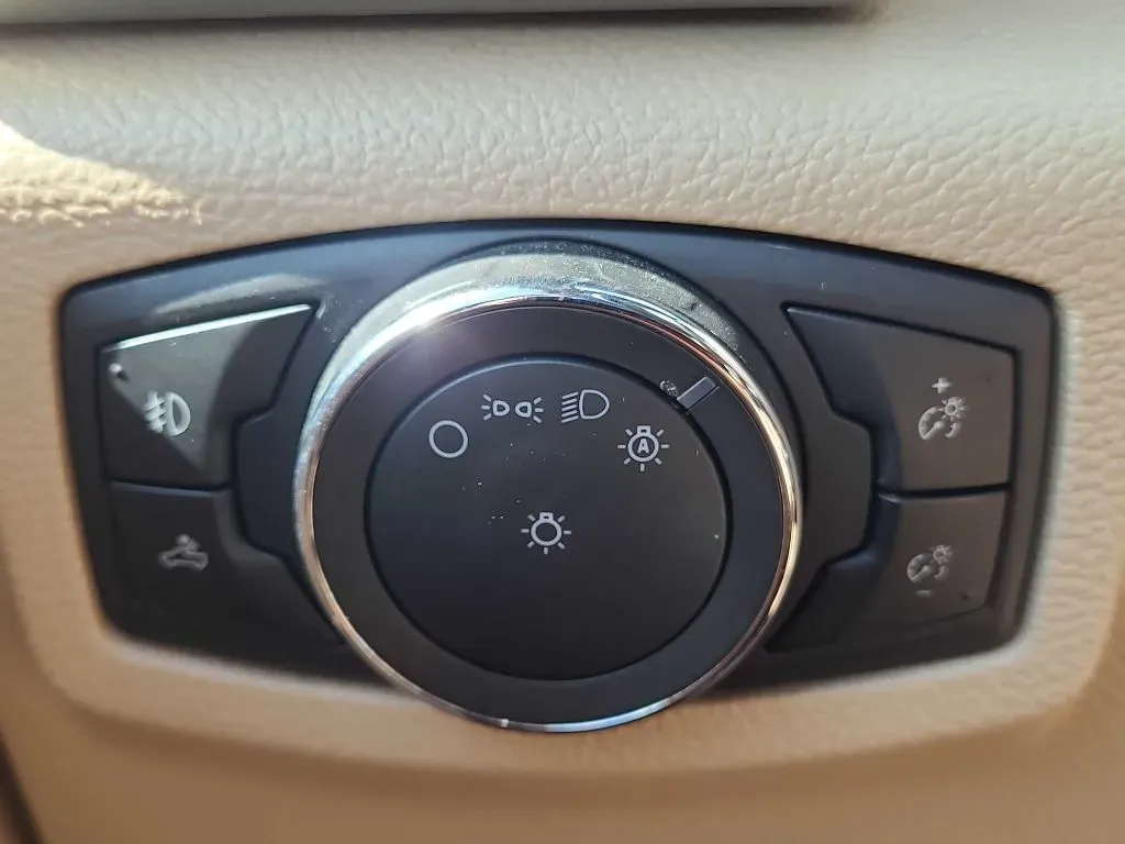 2020 Ford F-150 Lariat - Photo 19