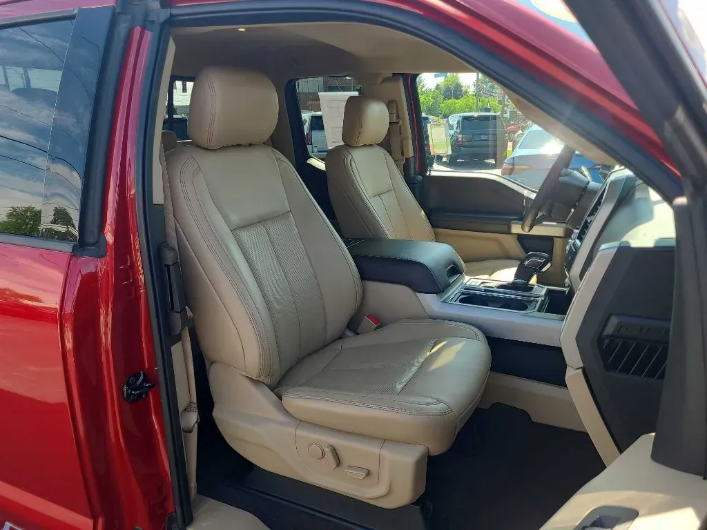 2020 Ford F-150 Lariat - Photo 12
