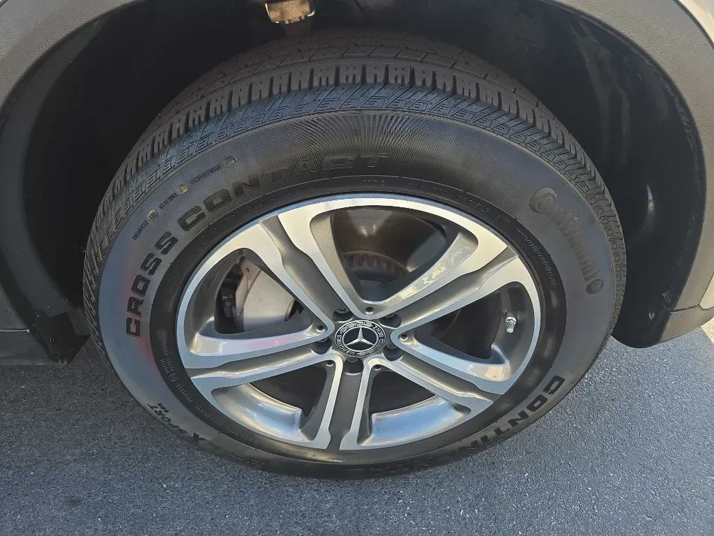 2019 Mercedes-Benz GLC GLC300 - Photo 37