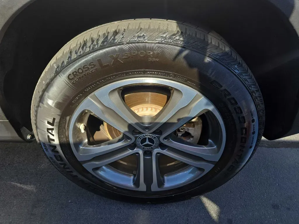 2019 Mercedes-Benz GLC GLC300 - Photo 35