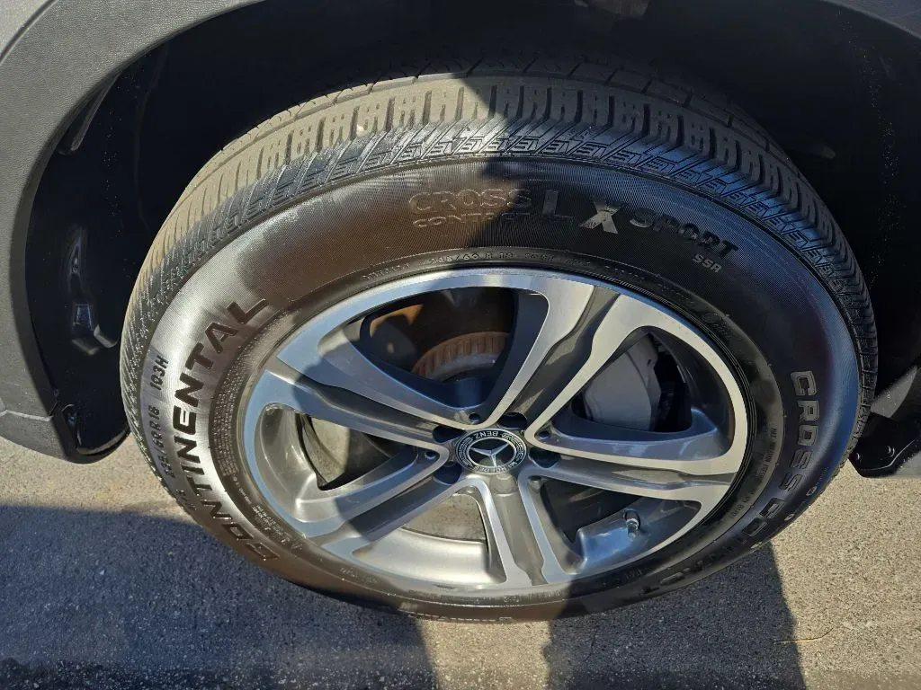 2019 Mercedes-Benz GLC GLC300 - Photo 34