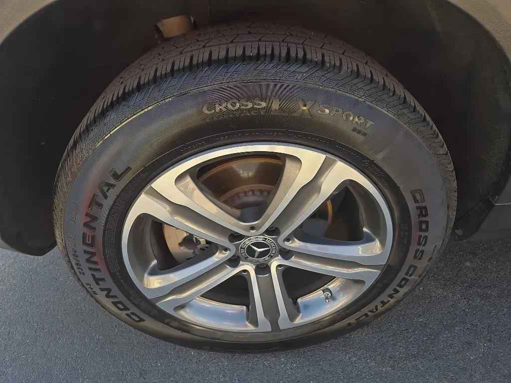 2019 Mercedes-Benz GLC GLC300 - Photo 36