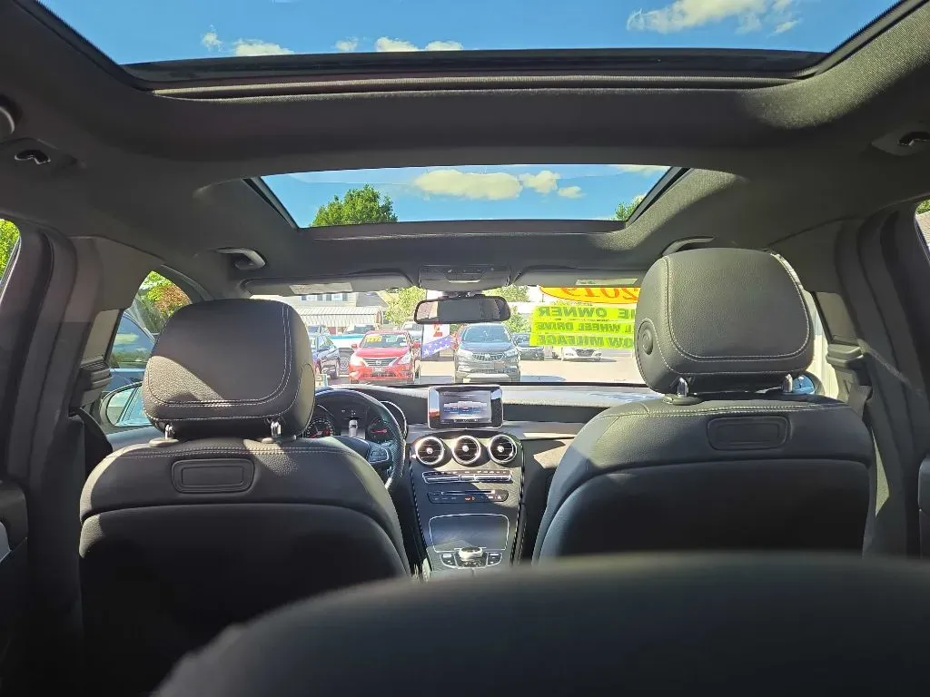 2019 Mercedes-Benz GLC GLC300 - Photo 16