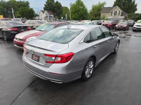 More photos of 2018 HONDA ACCORD LX at Fast Lane Autos, IN