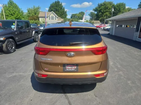 More photos of 2018 KIA SPORTAGE LX at Fast Lane Autos, IN