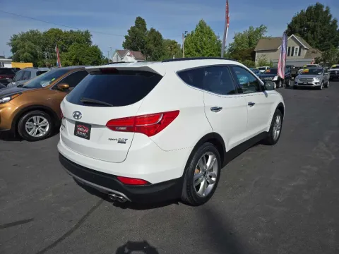 More photos of 2015 HYUNDAI SANTA FE SPORT 2.0T at Fast Lane Autos, IN