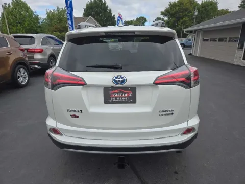 More photos of 2017 TOYOTA RAV4 HV LIMITED at Fast Lane Autos, IN