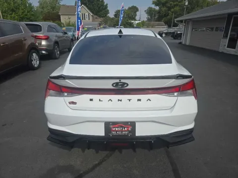 More photos of 2021 HYUNDAI ELANTRA SEL at Fast Lane Autos, IN