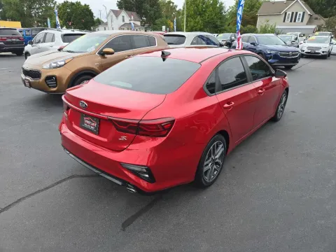 More photos of 2019 KIA FORTE GT LINE at Fast Lane Autos, IN