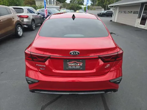 More photos of 2019 KIA FORTE GT LINE at Fast Lane Autos, IN