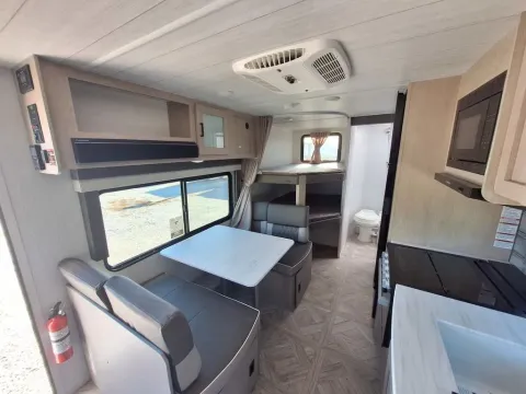 More photos of 2024 FOREST RIVER SALEM 261BHXL   261BHXL at Central KY Truck and Trailer Sales, KY