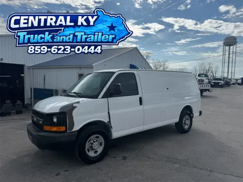 White 2009 CHEVROLET EXPRESS G3500  CG33405 for sale in Richmond, KY