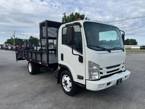 More photos of 2016 ISUZU NPR HD at Central KY Truck and Trailer Sales, KY