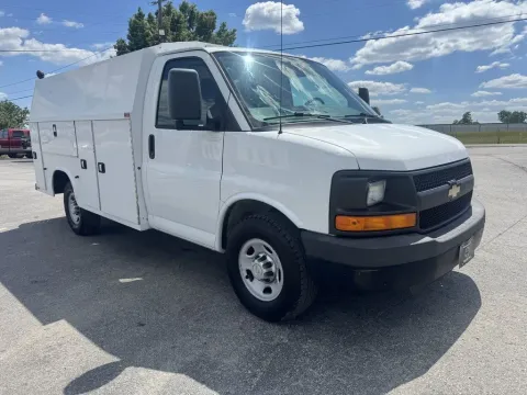 More photos of 2015 CHEVROLET EXPRESS G3500  CG33503 at Central KY Truck and Trailer Sales, KY
