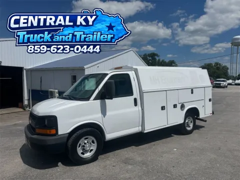 White 2015 CHEVROLET EXPRESS G3500  CG33503 for sale in Richmond, KY