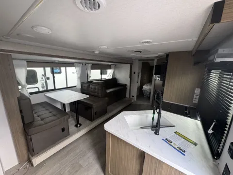 More photos of 2025 Forest River Salem Cruise Lite 25ICE   25ICE at Central KY Truck and Trailer Sales, KY