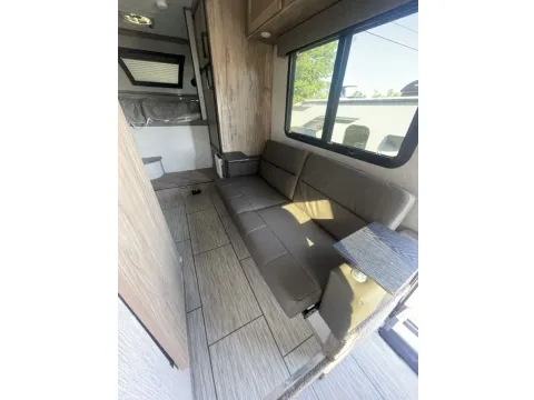 More photos of 2022 Palomino HS 2912   2912 at Central KY Truck and Trailer Sales, KY