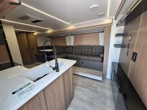 More photos of 2025 Forest River Salem Cruise Lite 273QBXLX   273QBXLX at Central KY Truck and Trailer Sales, KY
