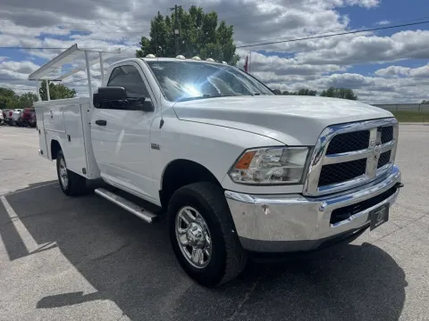 More photos of 2015 Ram 3500   DD3L63 at Central KY Truck and Trailer Sales, KY