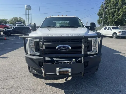 Another view of 2018 Ford Chassis Cab F-450 XL SuperCab DRW for sale in Richmond, KY at Central KY Truck and Trailer Sales