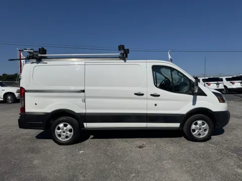 More photos of 2019 Ford Transit 250  R1Y at Central KY Truck and Trailer Sales, KY