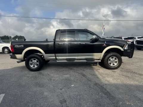More photos of 2010 Dodge Ram 2500 Crew Cab Laramie 4x4 at Central KY Truck and Trailer Sales, KY