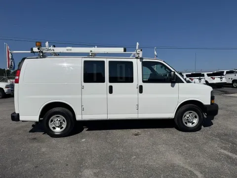 More photos of 2019 Chevrolet Express Cargo Van 2500  CG23405 at Central KY Truck and Trailer Sales, KY